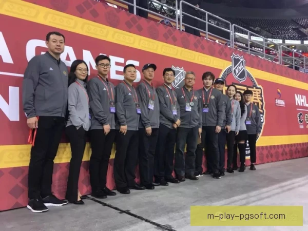 北美冰球常规赛开幕式设计，灯光叙事点燃主场氛围
